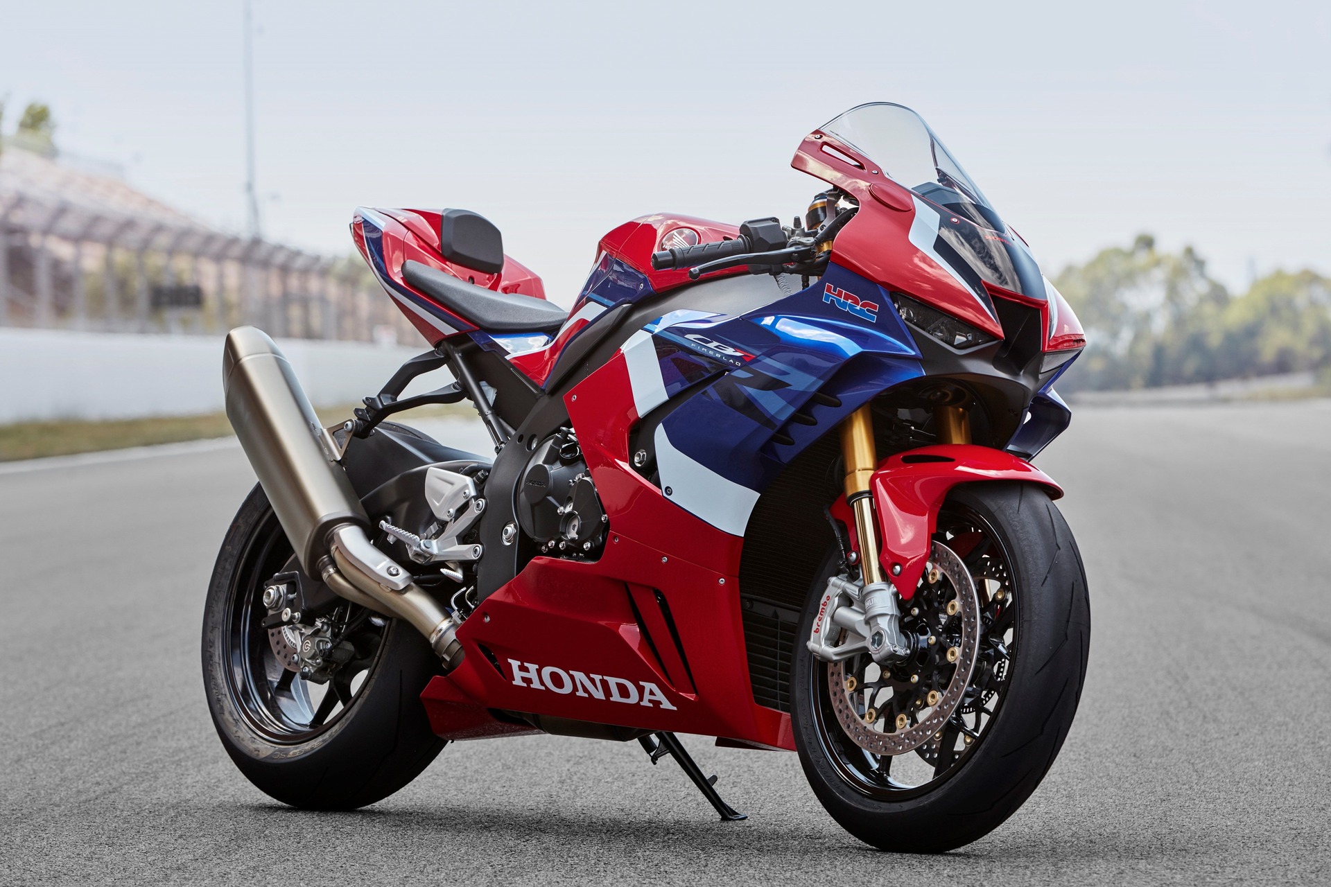 Honda CBR 1000 RR-R Fireblad SP chez Michel Motos SA Lausanne